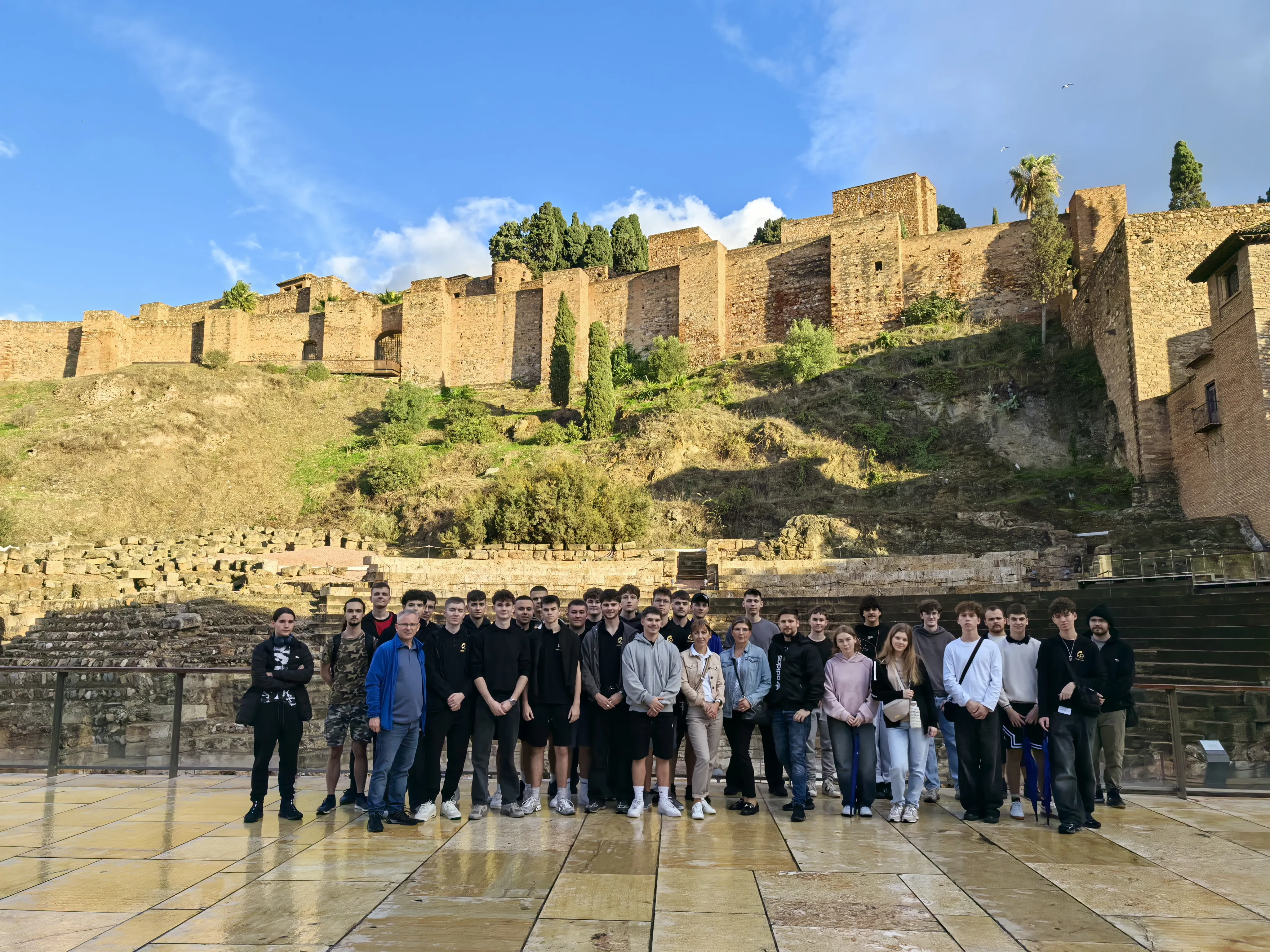 HUAWEI Pura 70 Ultra - System Aparatów - IMG_20251117_170011.webp